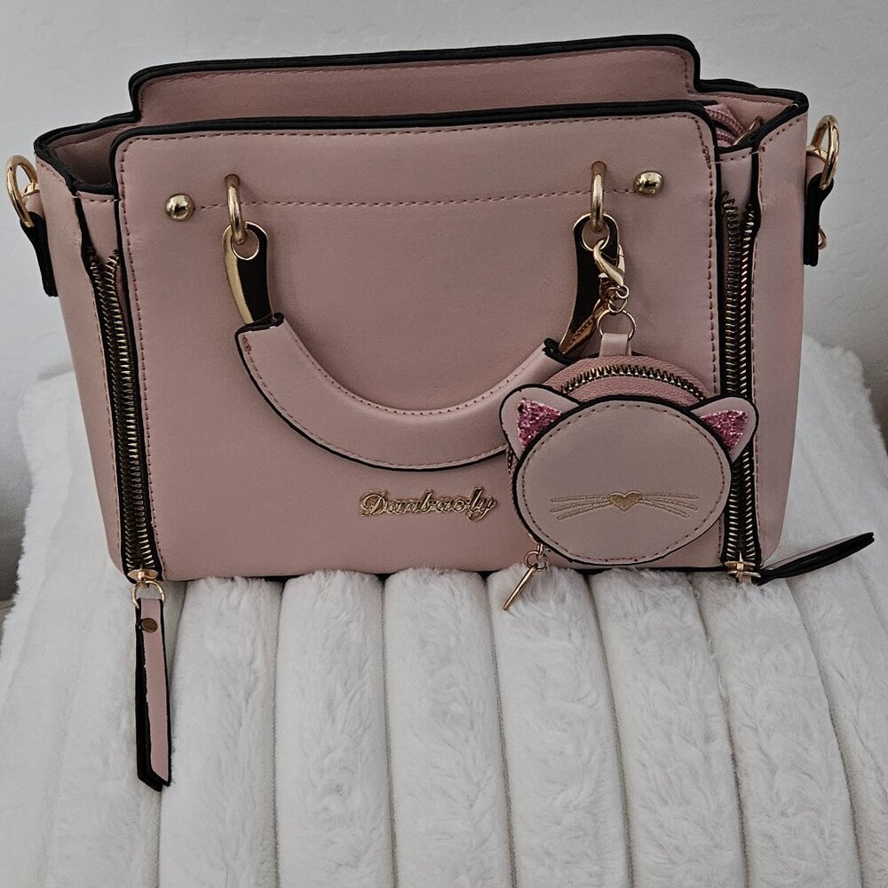 Danbaoly Pink handbag w/handles and crossbody strap NWOT